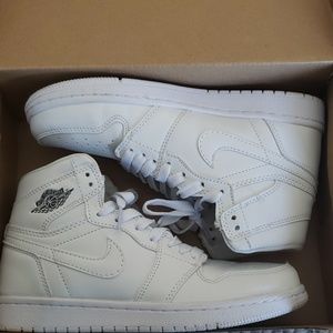 Nike Air Jordan 1 Mid All White